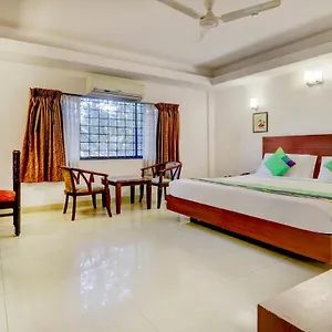 Hotel Treebo Trend Central Museum Road, Thrissur